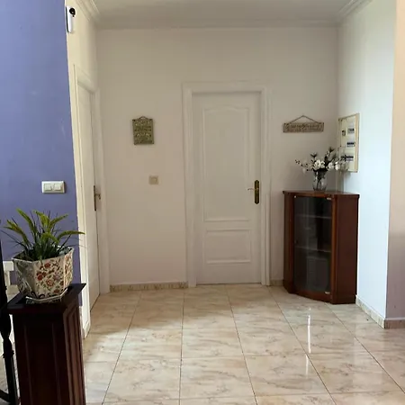 Casa A Tella Portas