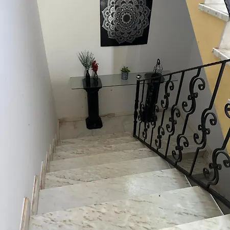 Casa A Tella *